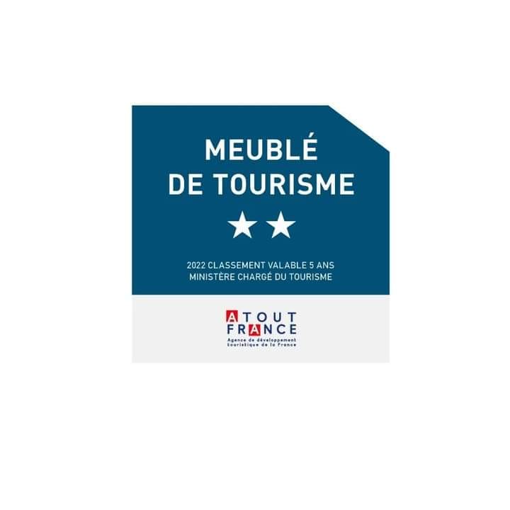 MEUBLÉ DE TOURISME